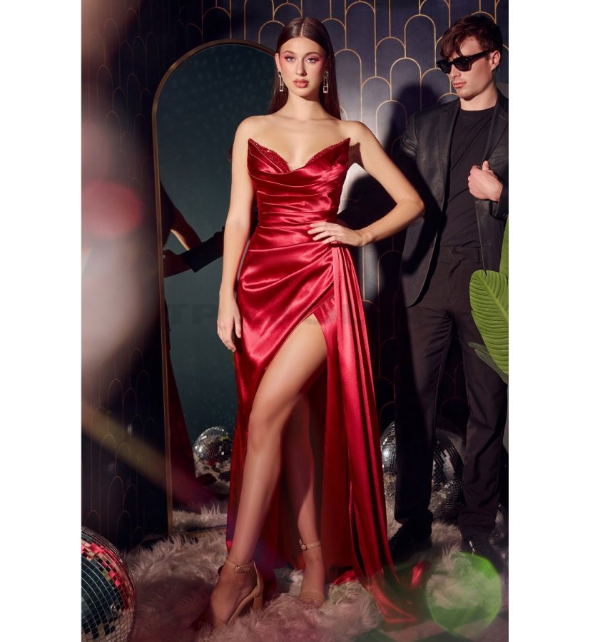 Faderlig overdrive tirsdag Willow rød stropløs satinkjole - The Red Carpet Collection 2023 - tp kjoler